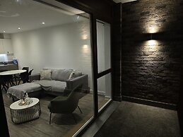 Luxurious 2-bed Haven in the Heart of Barking