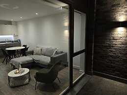 Luxurious 2-bed Haven in the Heart of Barking