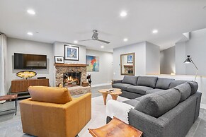 2 Bedroom Condo in the Heart of Beaver Creek Village