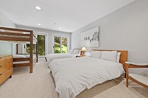 2 Bedroom Condo in the Heart of Beaver Creek Village