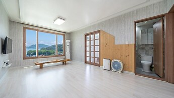 Namhae Familyae Pension