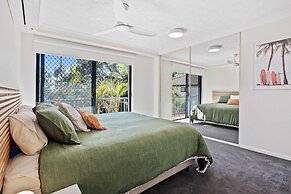 Villa Grande by Burleigh Letting Co