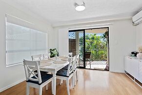 Villa Grande by Burleigh Letting Co