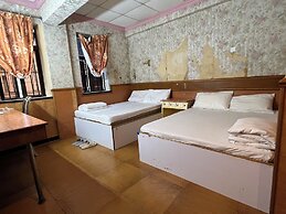 HK Peaceful Guesthouse