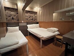 HK Peaceful Guesthouse