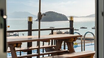 Yeosu Arum Oceanview Whole House Pension