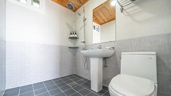 Yeosu Arum Oceanview Whole House Pension