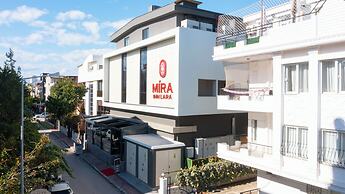Mira Inn Lara