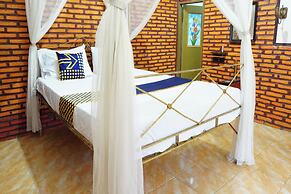 SPOT ON 92698 Holy HomestayNearWisata Kopi Desa Tamansari