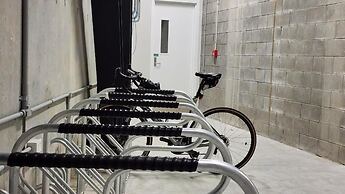 Enfield Lux- Brand New Apartment