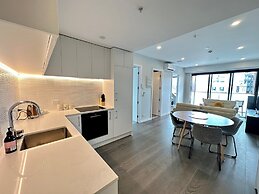 Enfield Lux- Brand New Apartment