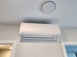 Enfield Lux- Brand New Apartment