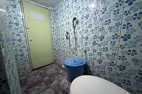 OYO 93053 Ziza Kost82 Syariah