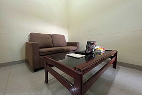 OYO 93053 Ziza Kost82 Syariah