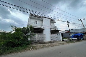 OYO 93053 Ziza Kost82 Syariah