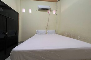 OYO 93053 Ziza Kost82 Syariah