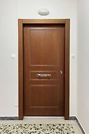 Spacious Modern Apt in Athens near Metro