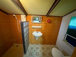 Suree Garden Resort & Karaoke