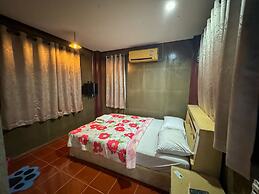 Suree Garden Resort & Karaoke
