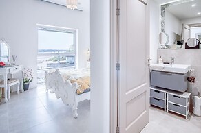 Waters Edge - 2 Bedroom Apartment - Tenby