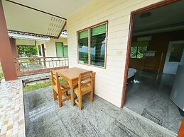 OYO 75497 Uncle Odd Talay View Resort