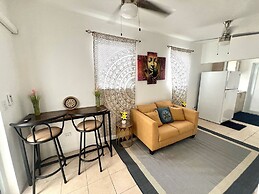 Zen 2br Near Beaches And Attractions