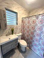 Zen 2br Near Beaches And Attractions