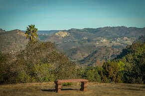 Nature Inspired Villa Designed for Wellness