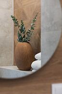 Modern Studio Hanza Tower by Renters