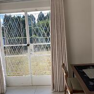 Exquisite 3 bed With Pool and Solar - 2238