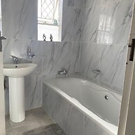 Exquisite 3 bed With Pool and Solar - 2238