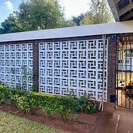 Exquisite 3 bed With Pool and Solar - 2238