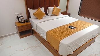 Hotel Palms Residency