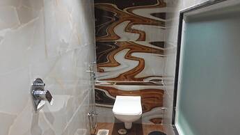 Hotel Palms Residency