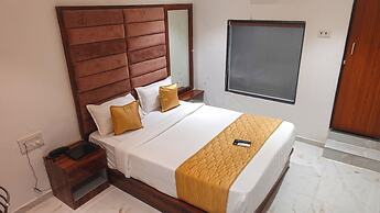 Hotel Palms Residency