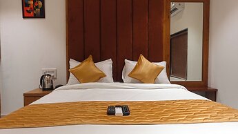 Hotel Palms Residency