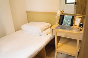 Grandma Lu's Saigon Signature