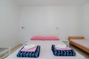 Apartments Boguvila -