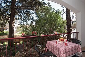 Apartments Boguvila -