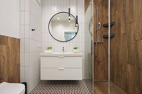 Bright Apartment With Parking by Renters