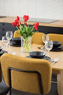 Bright Apartment With Parking by Renters