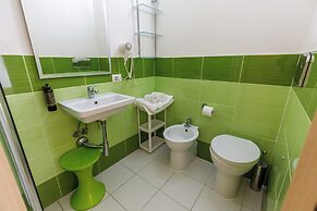 Onlyrooms II - Old Town & Typical Food