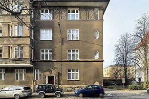 Poznan 3rd Floor Studio for 2 by Renters