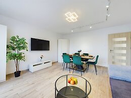 Legionów Apartament Gdynia by Renters