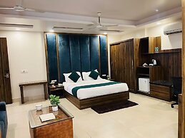 Hotel Maira