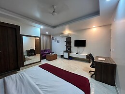 Hotel Maira