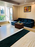 Hotel Maira