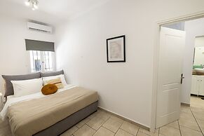 Phaedrus Living Athens Studios Paris