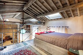 The Urban Loft by Mmega