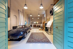 The Urban Loft by Mmega